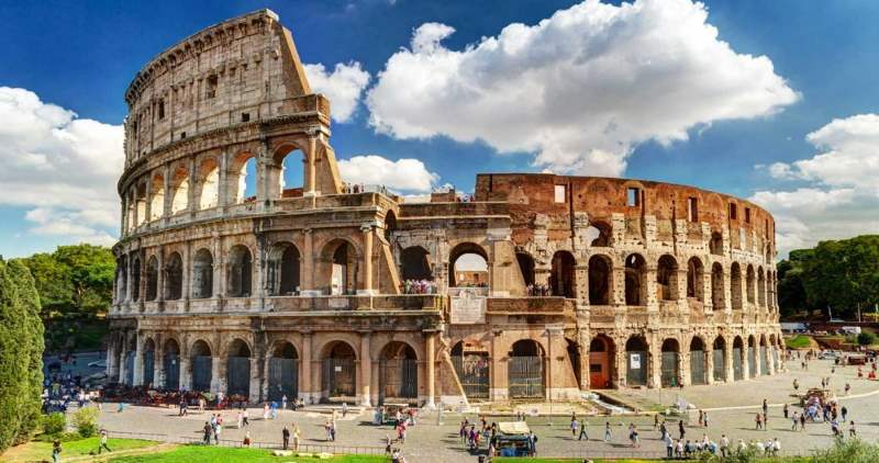 Colosseum, cel mai frumos loc de vizitat in Roma