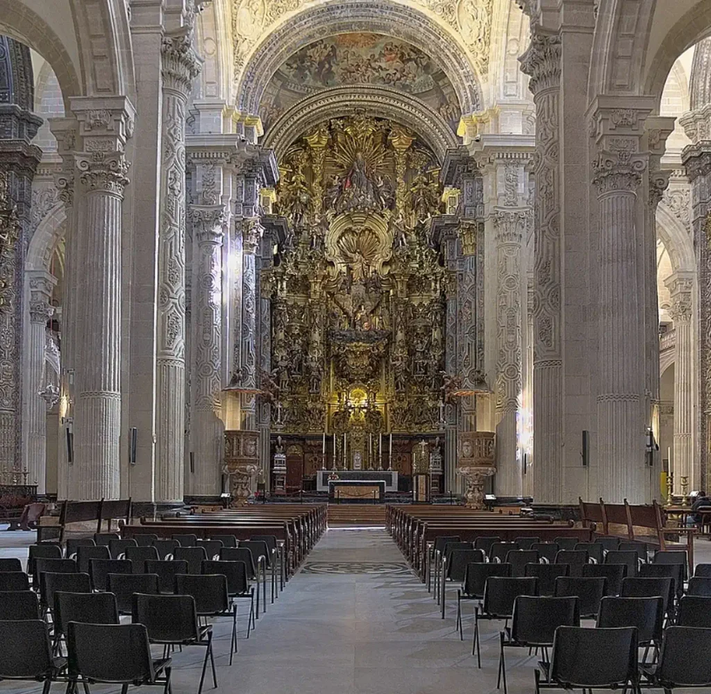 Ce să vizitezi în Sevilla Biserica Mântuitorului