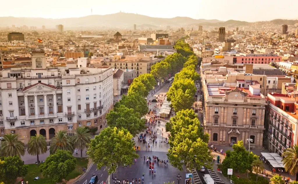 Locuri de vizitat în Barcelona La Rambla