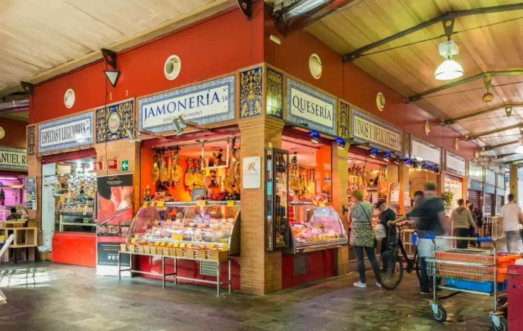 Vizitează Mercado de Triana din Sevilla