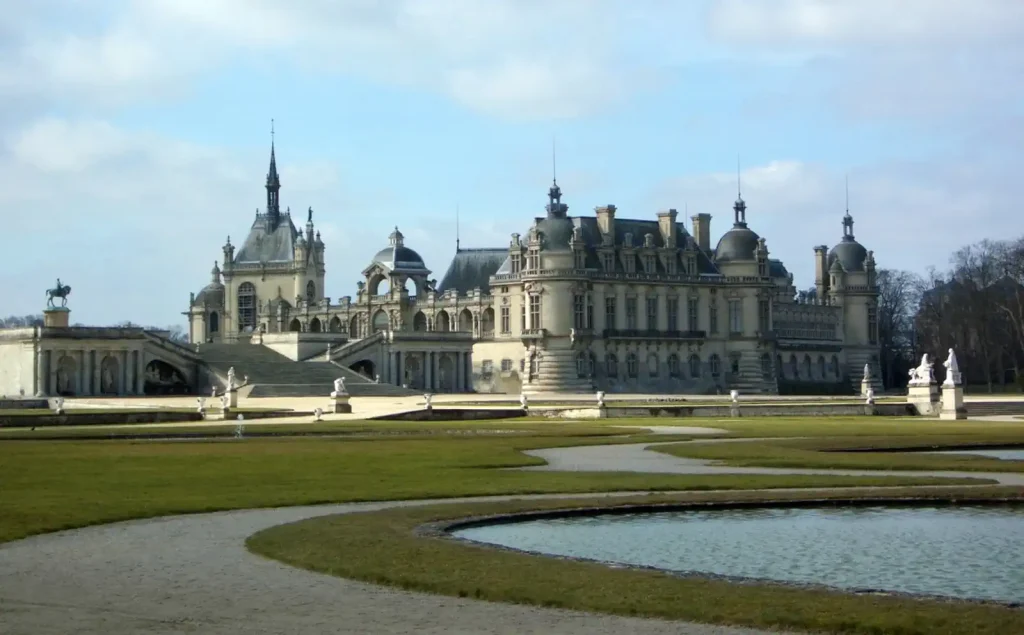 Obiective turistice Paris Castelul Chantilly