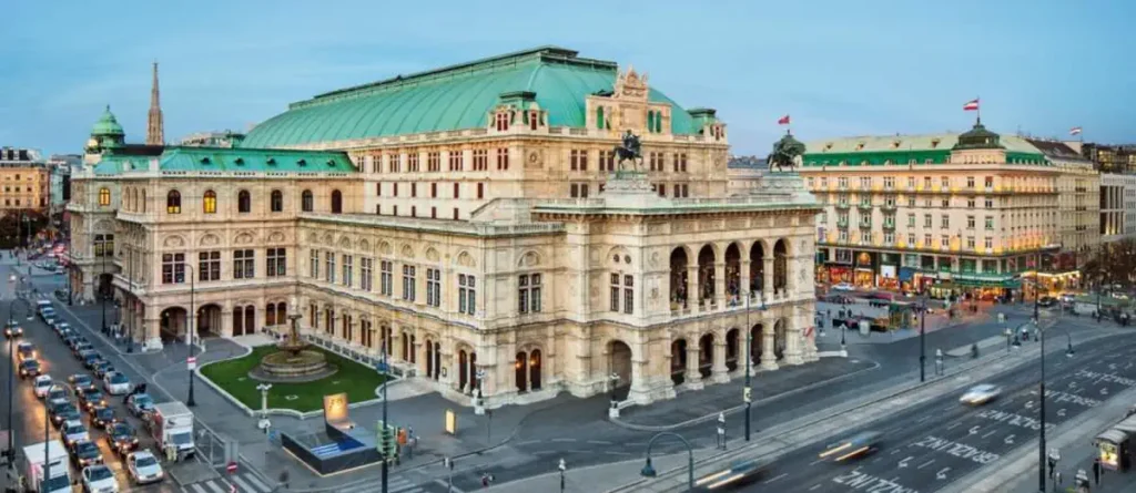 Ce să vizitezi în Viena Opera de Stat