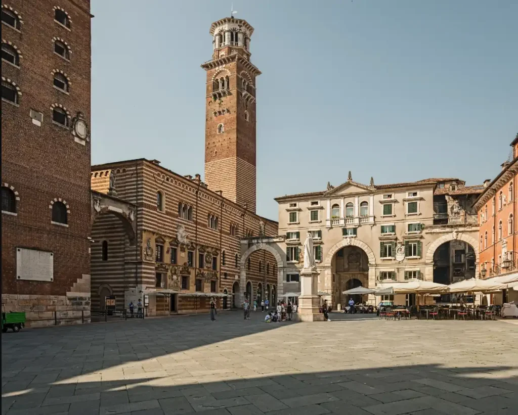Ce să vizitezi în Verona Piazza dei Signori