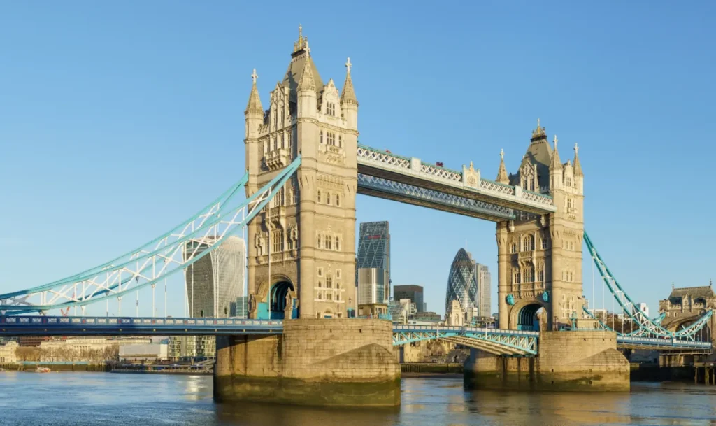 Locuri de vizitat gratis în Londra Tower Bridge